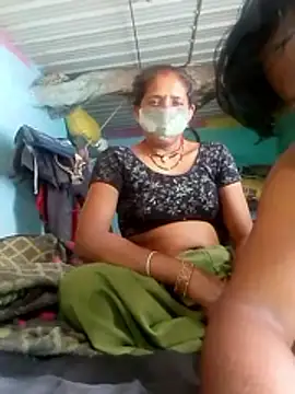 CUTE-004 online show from April 19, 8:25 am