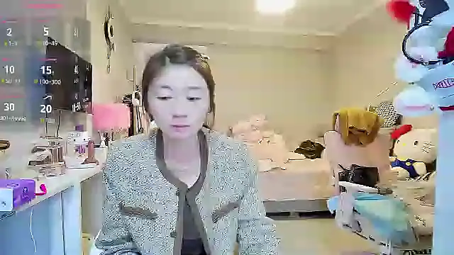 Snapshot of Diva_VVN chatting on October 3, 11:54 pm Diva VVN online show from October 3, 11:54 pm