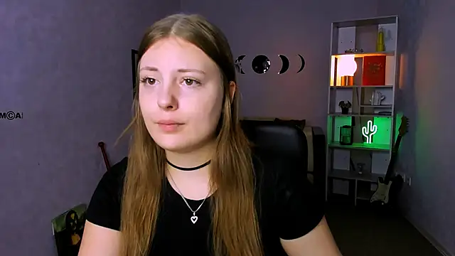 melani bumm online show from November 22, 10:29 am