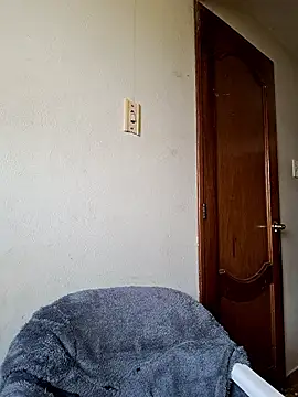 Monse--145 online show from February 9, 2:30 pm