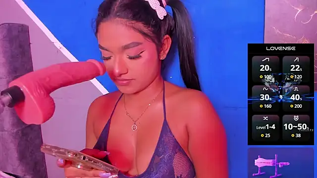 lau-hot online show from February 14, 9:39 pm