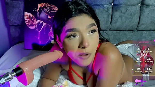 lau-hot online show from November 14, 8:09 pm