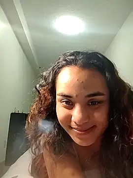 SoakedUpKitty- online show from December 23, 1:42 am