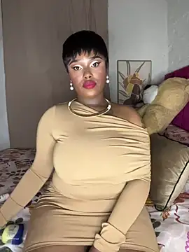 QUEEN NOBUHLE 777 online show from June 11, 10:39 pm