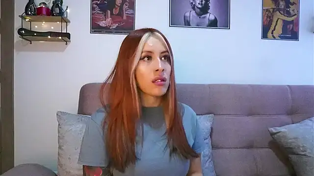 Snapshot of SophiieCumsx chatting on September 14, 11:52 am SophiieCumsx online show from September 14, 11:52 am
