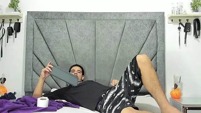 KamilaAndJavier online show from October 15, 1:41 am