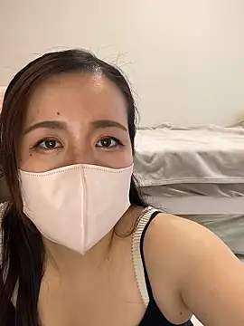 NATSUMI00 online show from September 28, 6:31 am