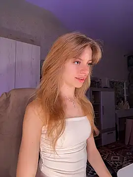 mari  papi online show from June 7, 3:19 pm