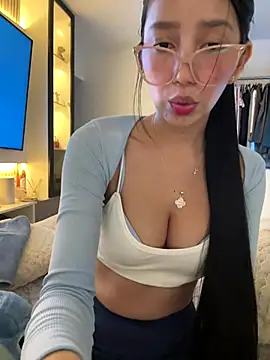 Min junn online show from October 8, 3:00 am