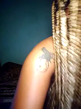 Queen Amara online show from November 2, 2:59 am