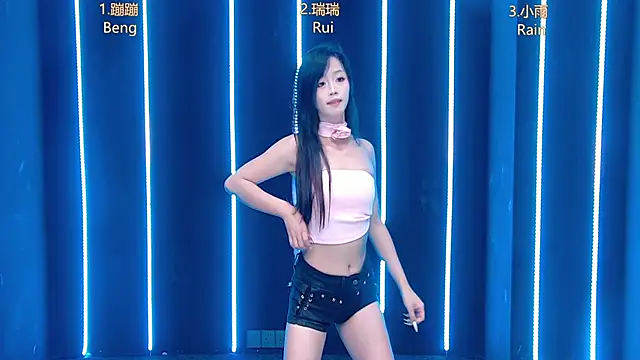 queen-001 online show from October 19, 1:02 pm