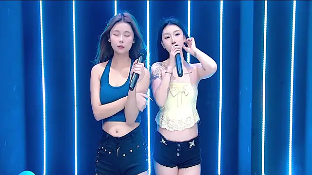 queen-001 online show from November 1, 12:53 pm