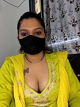 SpicykhalifaX online show from May 5, 7:33 am