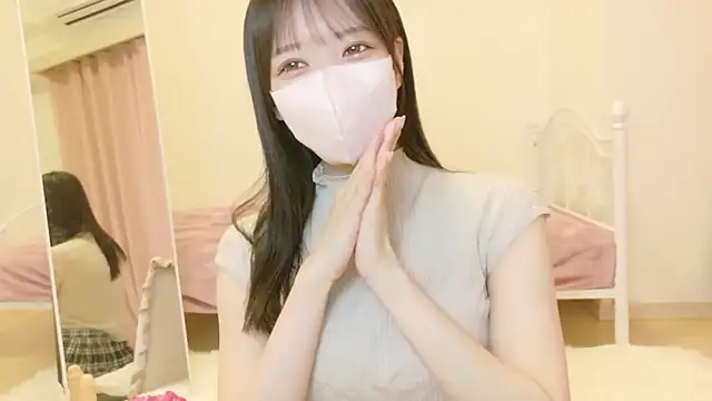 roachan  online show from February 5, 3:59 pm