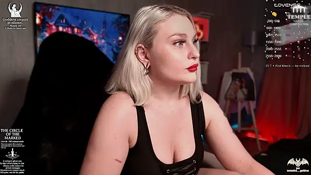 Wounded Goddess  online show from November 26, 3:24 pm