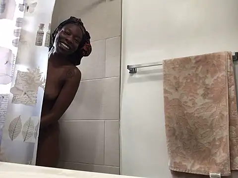 littyleesh1 online show from September 12, 2:02 pm