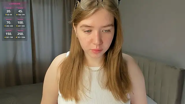 Snapshot of AlinaSollman chatting on September 24, 4:11 am AlinaSollman online show from September 24, 4:11 am