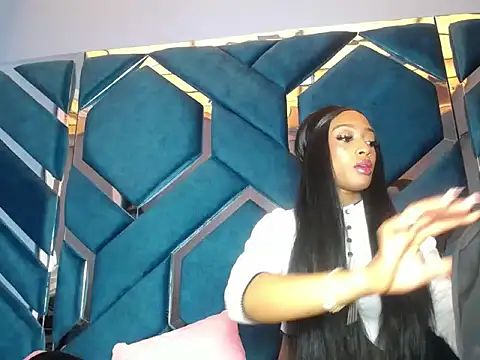 Lea Sweetly online show from October 7, 1:15 pm