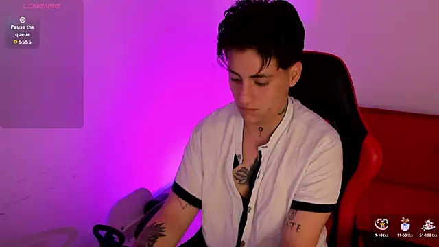 PeytonBox online show from November 5, 11:59 am