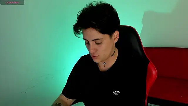 PeytonBox online show from November 21, 11:45 am