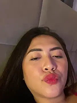 yourdevilsweettsx online show from November 1, 2:43 pm