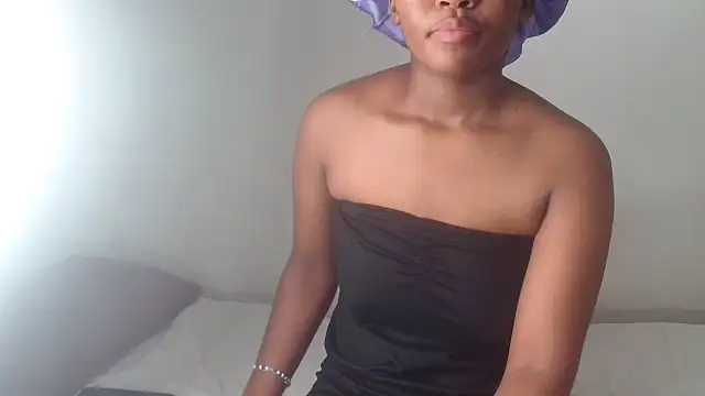 Snapshot of AshleyT255 chatting on September 25, 8:57 am AshleyT255 online show from September 25, 8:57 am