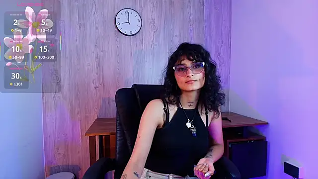 LilyRouset online show from September 27, 2:02 pm