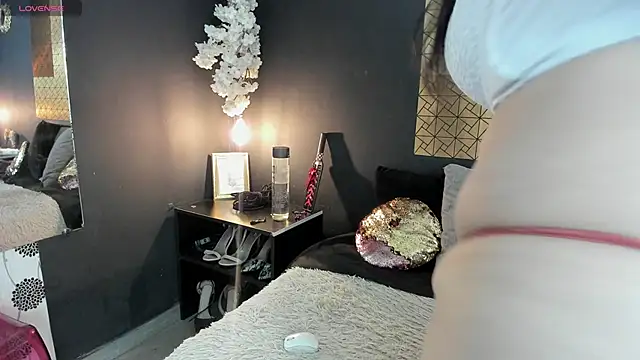 kinky momm online show from September 19, 2:27 pm