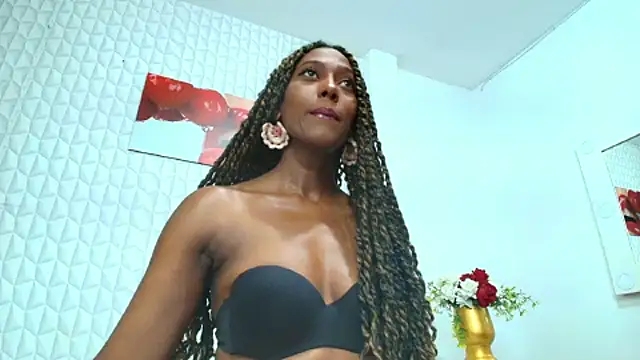 Snapshot of GhanimaBrooks chatting on October 13, 12:52 pm GhanimaBrooks online show from October 13, 12:52 pm