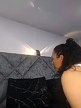 Shantey Laurent online show from December 4, 12:07 pm