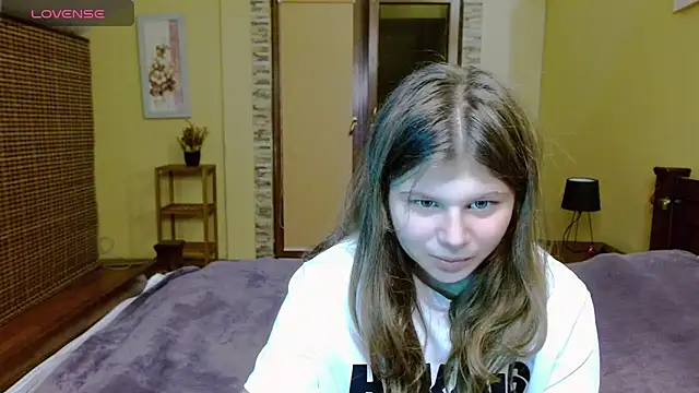 Lilly Jess online show from September 29, 6:35 pm