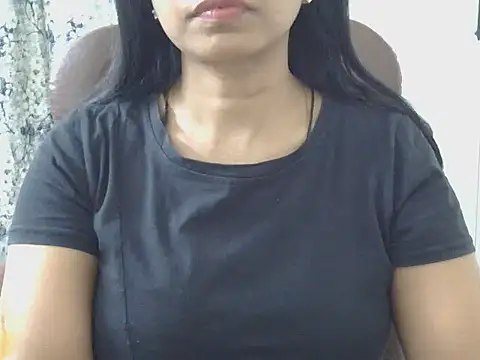 MISS SOMIYA online show from April 18, 5:37 pm
