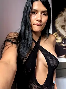 juliana1920 online show from November 1, 8:24 pm