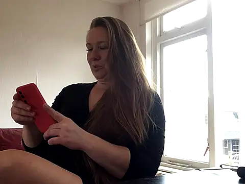 MazySunny online show from October 31, 9:02 am