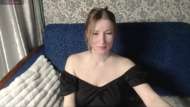 LesanaMagic online show from October 14, 8:55 pm