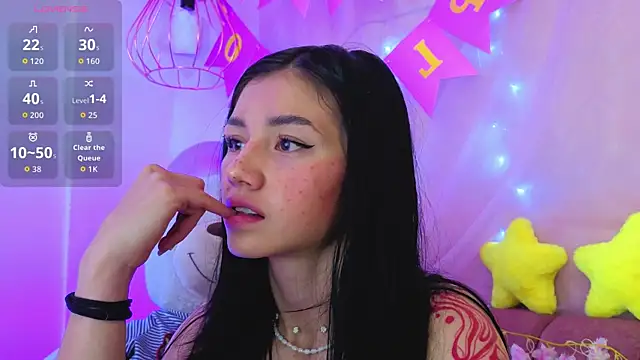 april bennett online show from July 24, 2:04 pm