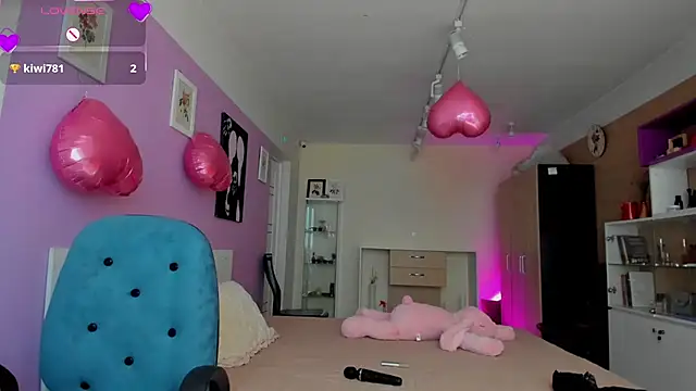 dark summer online show from March 2, 7:15 am