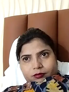 Hot-Pooja25 online show from March 31, 2:17 pm