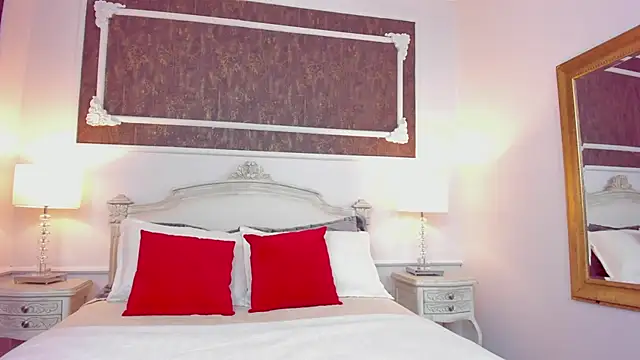 SharonBonet online show from September 23, 6:17 pm