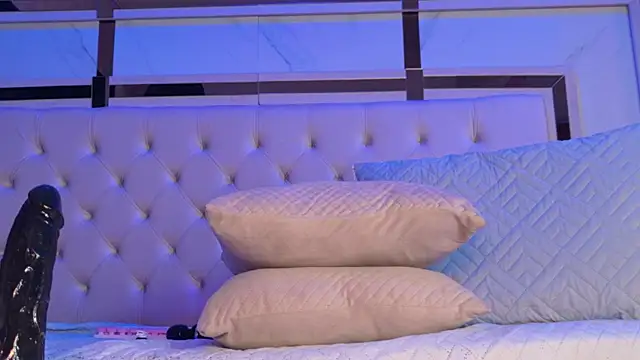 Cameron Hearts online show from March 20, 12:43 pm