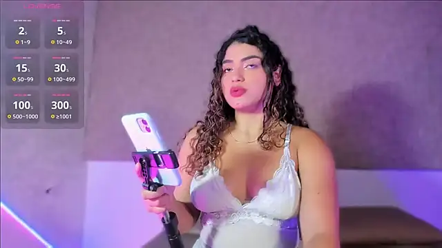 Salomeferreira  online show from September 27, 5:20 pm