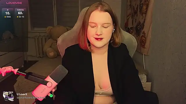 OliviaBlade online show from October 4, 2:00 pm