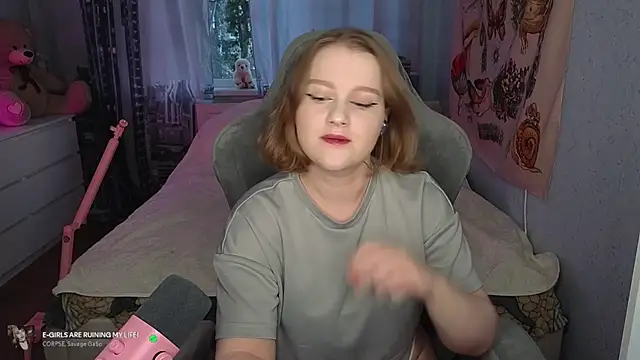 OliviaBlade online show from September 12, 2:02 pm