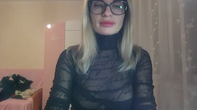 KarelliaStar online show from October 25, 3:52 pm