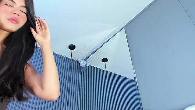 Isabellax21 online show from January 16, 4:30 am