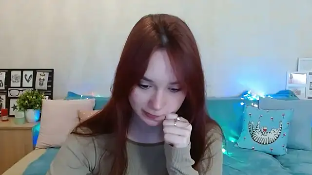 Snapshot of aFoxie chatting on October 25, 4:14 pm aFoxie online show from October 25, 4:14 pm