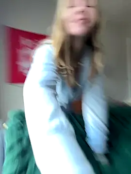 AllesandraLove online show from October 9, 2:54 pm