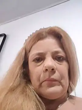 Snapshot of Casandra_Cruz chatting on October 4, 1:28 pm Casandra Cruz online show from October 4, 1:28 pm