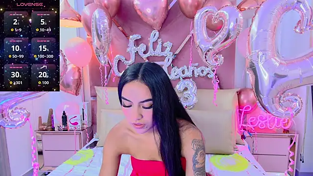 Leslie Bussh  online show from January 10, 1:05 pm