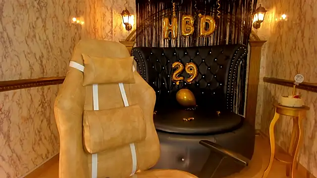 Helenstanford online show from November 11, 1:41 pm